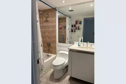 17890 W Dixie Highway #714, North Miami Beach, FL 33160 - Photo 10