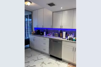 17890 W Dixie Highway #714, North Miami Beach, FL 33160 - Photo 4