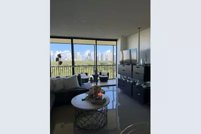 20335 W Country Club Dr #905, Aventura, FL 33180 - Photo 2