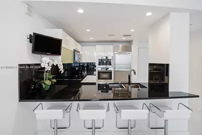 17121 Collins Ave #1703, Sunny Isles Beach, FL 33160 - Photo 8