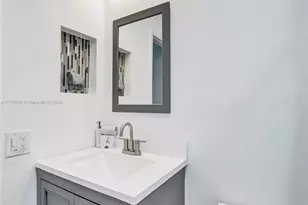 217 SE 5th St, Dania Beach, FL 33004 - Photo 18