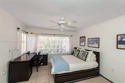 250 Greenwood Drive, Key Biscayne, FL 33149 - Photo 20