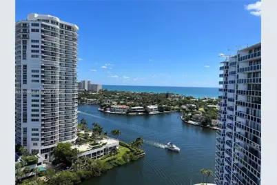 20505 E Country Club Dr #2034, Aventura, FL 33180 - Photo 2