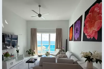 2301 Collins Ave #1624, Miami Beach, FL 33139 - Photo 4