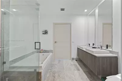 801 S Miami Ave #5209, Miami, FL 33130 - Photo 18