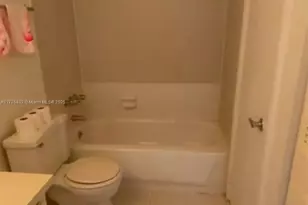 496 NW 165th St Rd, Miami, FL 33169 - Photo 6