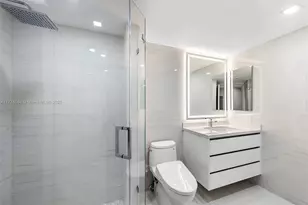 4775 Collins Ave, Miami Beach, FL 33140 - Photo 22