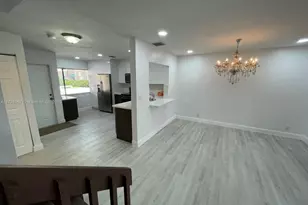 1616 Cypress Pointe Dr, Coral Springs, FL 33071 - Photo 6