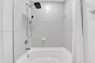 234 NE 3rd St, Miami, FL 33132 - Photo 20