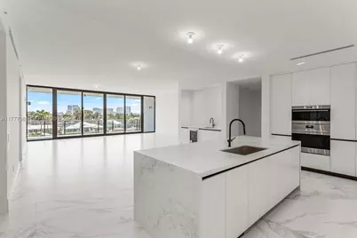 160 Isle Of Venice Dr. #PH2, Fort Lauderdale, FL 33301 - Photo 6