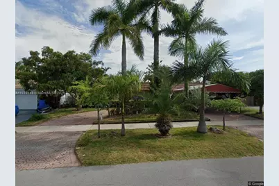837 Washington St, Hollywood, FL 33019 - Photo 1