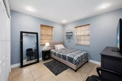 11210 SW 47th Ter, Miami, FL 33165 - Photo 20