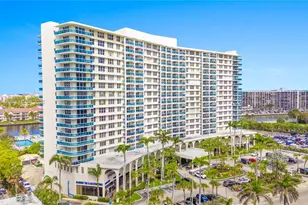 3800 S Ocean Dr, Hollywood, FL 33019 - Photo 4