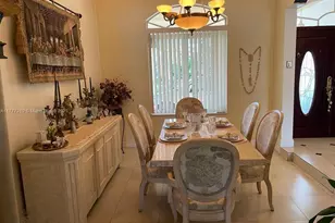 12421 SW 76th St, Miami, FL 33183 - Photo 8