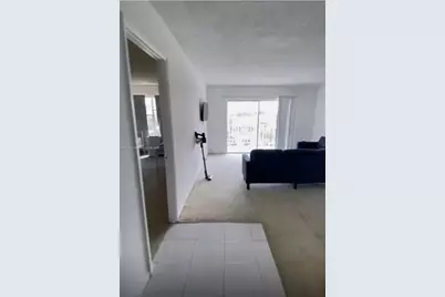 496 NW 165th St Rd #D-611, Miami, FL 33169 - Photo 2