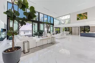 7960 Biscayne Point Cir, Miami Beach, FL 33141 - Photo 10