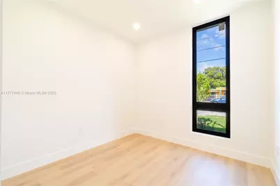 412 NW 47th St, Miami, FL 33127 - Photo 44