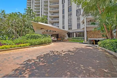 2000 Towerside Ter #805, Miami, FL 33138 - Photo 42