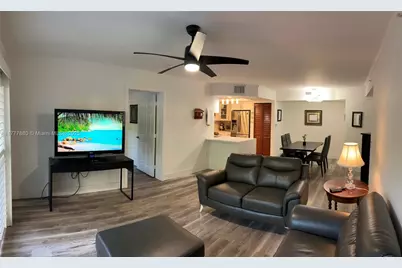 2005 SE 10th Ave #412, Fort Lauderdale, FL 33316 - Photo 10