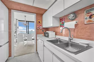 5510 N Ocean Dr, Singer Island, FL 33404 - Photo 20