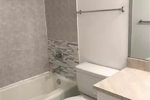 5112 NW 79th Ave, Doral, FL 33166 - Photo 10