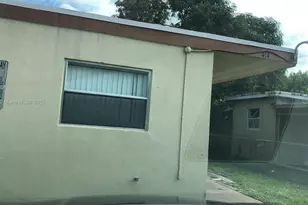 414 NW 15th Way, Fort Lauderdale, FL 33311 - Photo 2