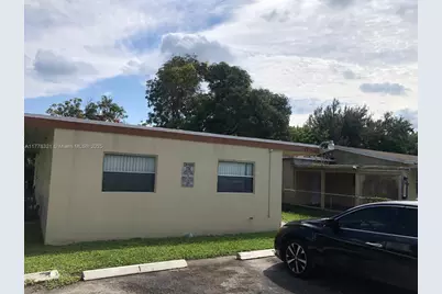 414 NW 15th Way, Fort Lauderdale, FL 33311 - Photo 1