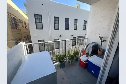 221 Meridian Ave #206, Miami Beach, FL 33139 - Photo 10