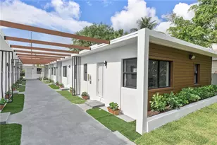 1946 Pierce St, Hollywood, FL 33020 - Photo 6