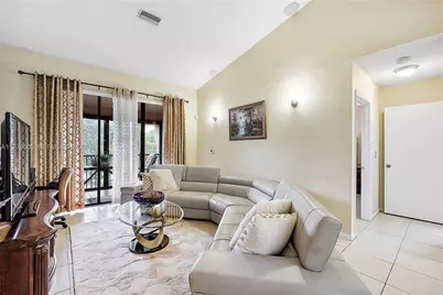 4101 E Coral Tree Cir #313, Coconut Creek, FL 33073 - Photo 6