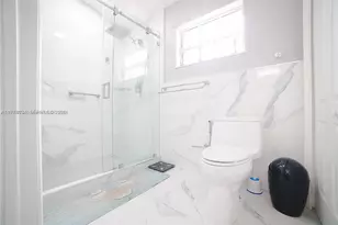 14426 NW 88th Ave, Miami Lakes, FL 33018 - Photo 18