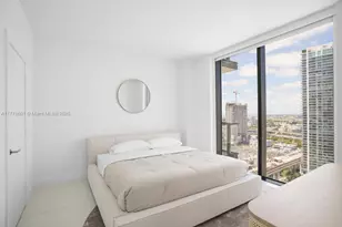 88 SW 7th St, Miami, FL 33130 - Photo 12