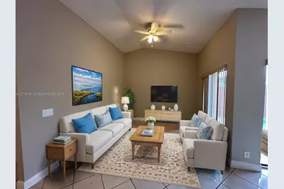 6548 NW 170 Terrace #6548, Hialeah, FL 33015 - Photo 4