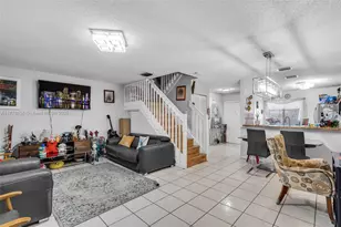 20857 NW 4 St, Pembroke Pines, FL 33029 - Photo 12