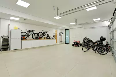 128 NE 94th St, Miami Shores, FL 33138 - Photo 36