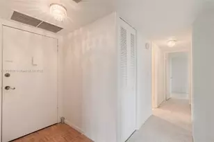 2500 NE 48th Ln, Fort Lauderdale, FL 33308 - Photo 18