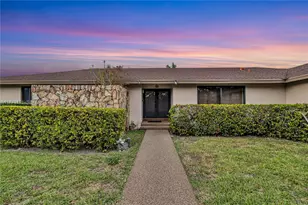 7801 SW 170th St, Palmetto Bay, FL 33157 - Photo 4