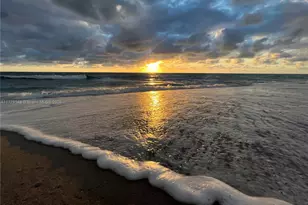 125 Ocean Ave, Palm Beach Shores, FL 33404 - Photo 24