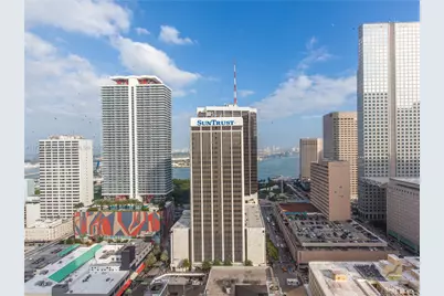151 SE 1st St #2802, Miami, FL 33131 - Photo 12