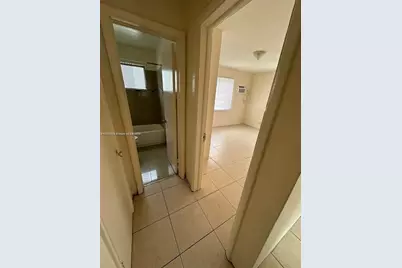 756 NW 5th St, Hallandale Beach, FL 33009 - Photo 4