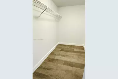 800 NE 199th St #105D, Miami, FL 33179 - Photo 6