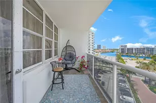 3725 S Ocean Dr, Hollywood, FL 33019 - Photo 16