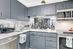 329 SE 3rd St, Hallandale Beach, FL 33009 - Photo 12