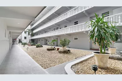 329 SE 3rd St #405S, Hallandale Beach, FL 33009 - Photo 4