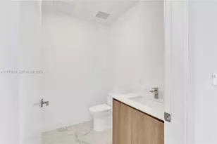 17550 Collins Ave, Sunny Isles Beach, FL 33160 - Photo 24