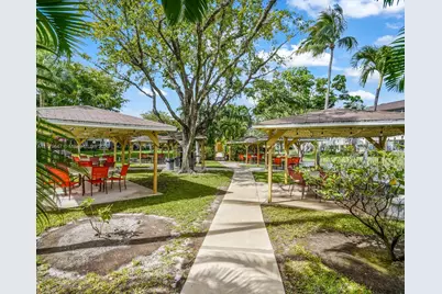 5121 W Oakland Park Blvd #205, Lauderdale Lakes, FL 33313 - Photo 20