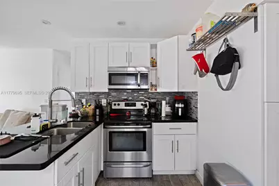1843 SW 4th Ave, Fort Lauderdale, FL 33315 - Photo 14