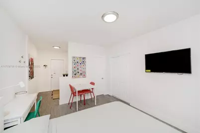 770 NE 123rd St #9, North Miami, FL 33161 - Photo 4