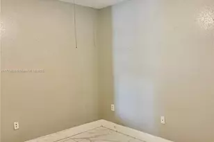 11503 NW 89th St, Doral, FL 33178 - Photo 8