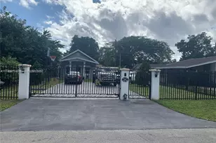 2218 Harding St, Hollywood, FL 33020 - Photo 2